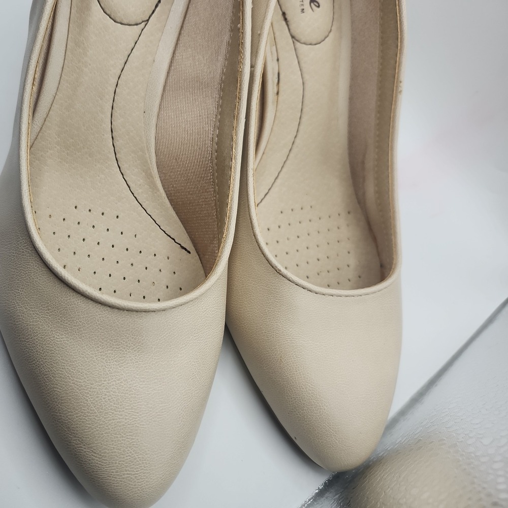 Excellent Condition Lifestride Flex light Beige Pump SZ 7M - Picture 3 of 9